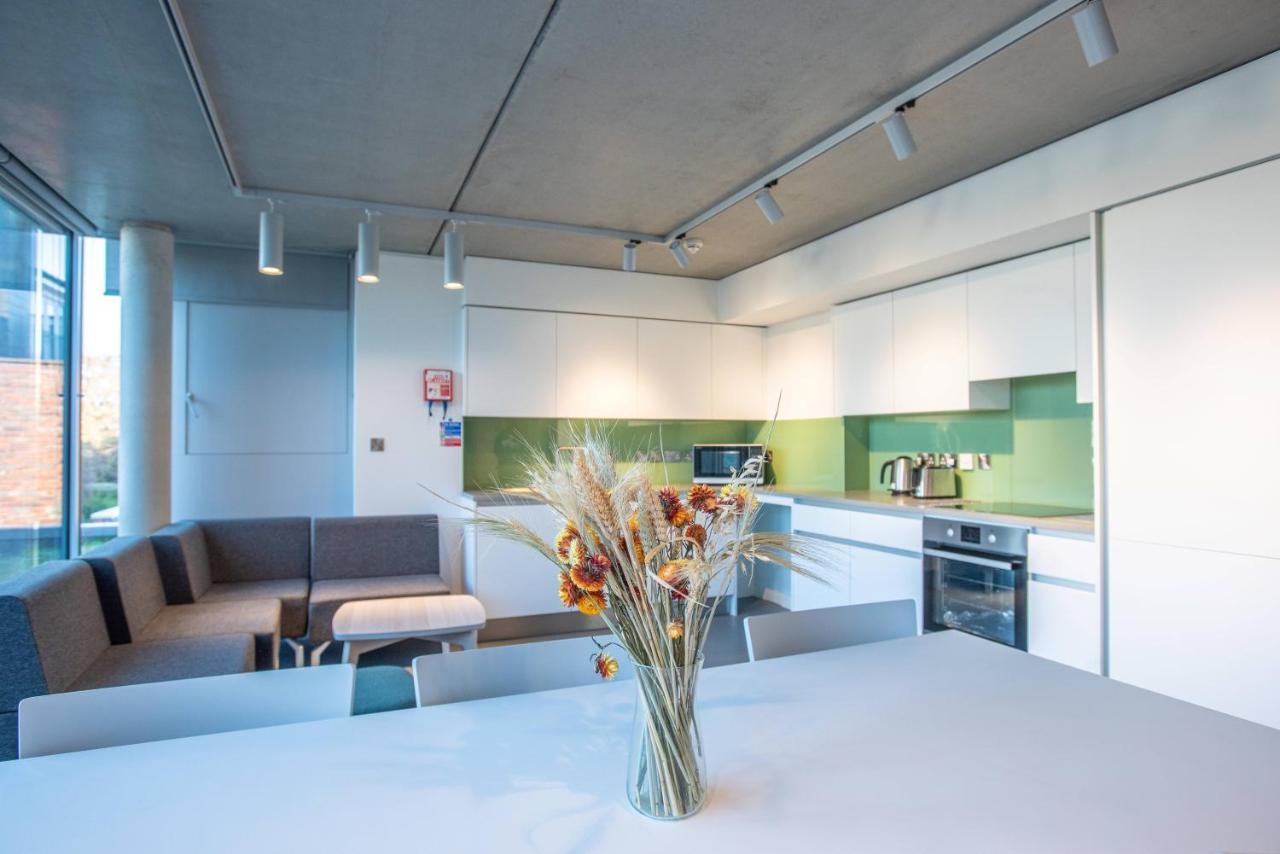 Dorothy Wadham Apartments Oxford Bagian luar foto